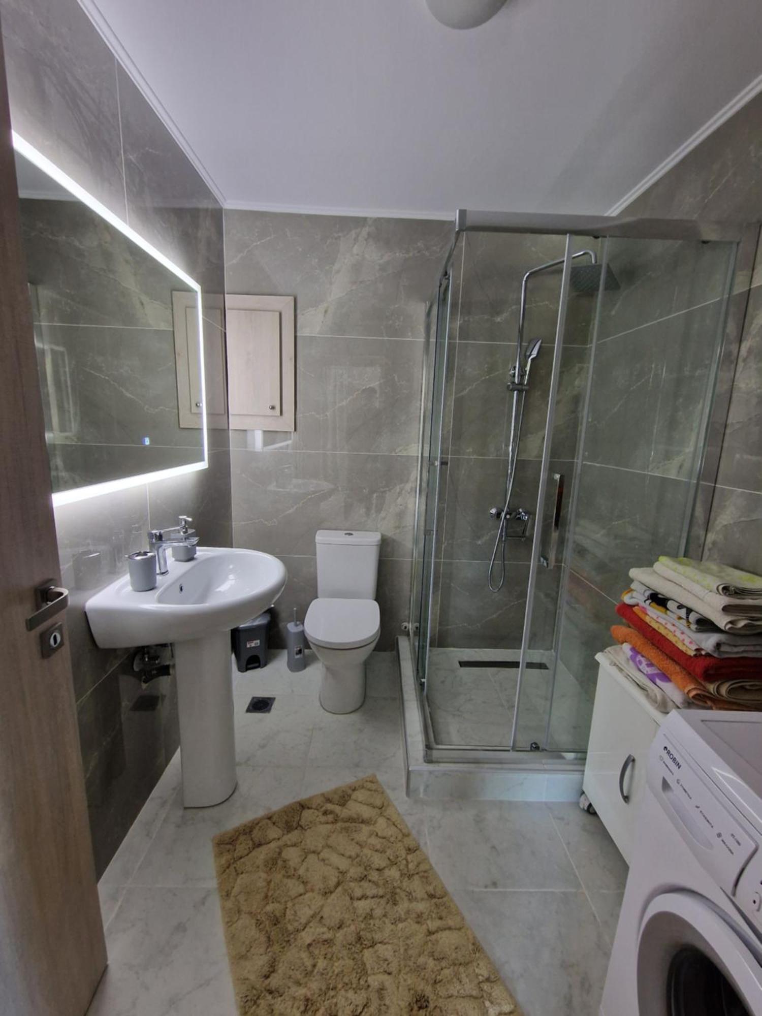 Konstantinos Apartment Nea Moudania Zewnętrze zdjęcie